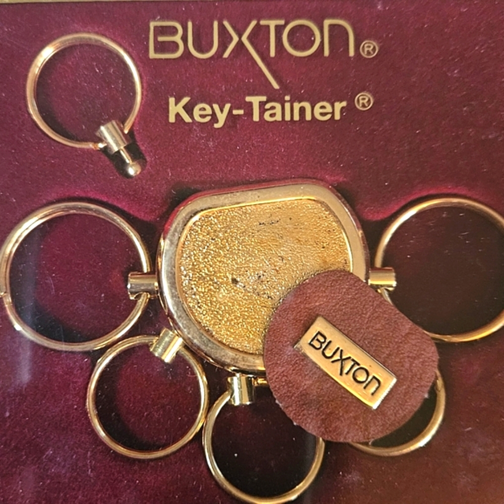 Buxton Gold Key-Tainer with Key Rings - Picture 4 of 6